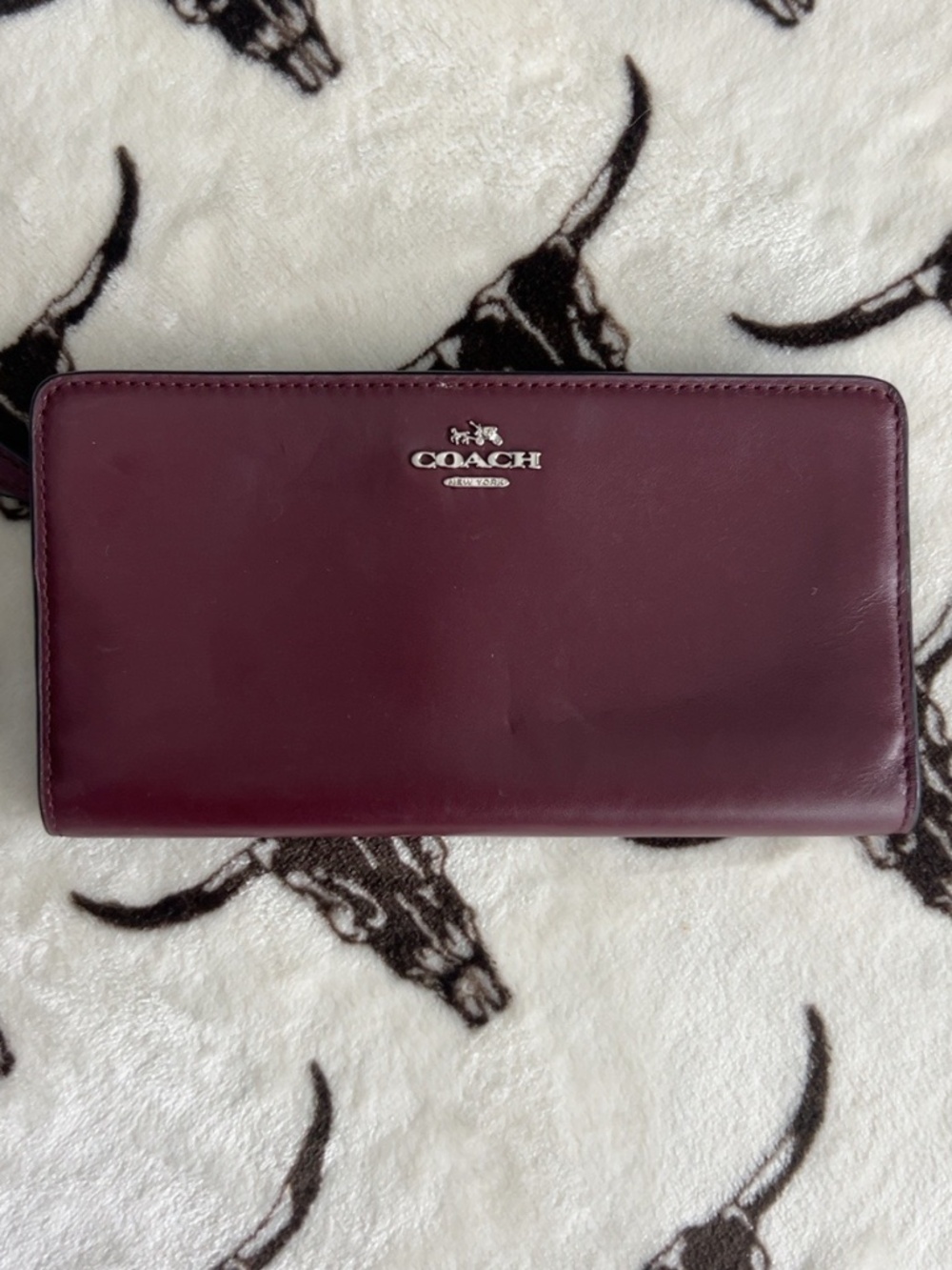 Coach Burgundy Leather Slim Wallet ID Window Zip Coin Pocket Silver Logo